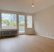 sanierte, moderne & bezugsfreie 1-Zimmer-Wohnung in Schwabing-West - München