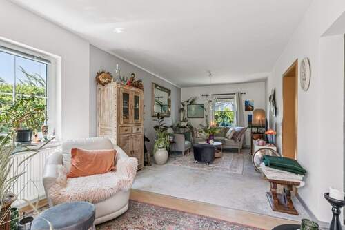 Wohnzimmer - 4 Zimmer Einfamilienhaus in Berlin