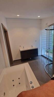 Washbecken und Washtische DG - 