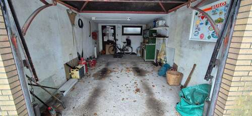 Garage - 