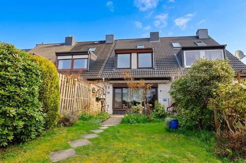 Garten - 5 Zimmer Reihenmittelhaus zum Kaufen in Henstedt-Ulzburg