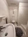Kleines Bad im UG. - 