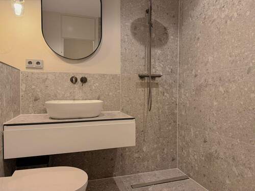 Badezimmer - Etagenwohnung mit 30,60 m² in München zum Kaufen