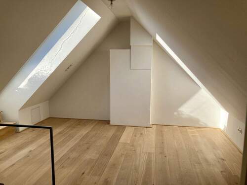 Schlafzimmer - 2 Zimmer Etagenwohnung in München