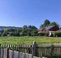 Sonniges Grundstück zur Bebauung mit einer DHH - Emmering Hofberg