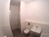 Badezimmer - 2 Zimmer Etagenwohnung zum Kaufen in Berlin