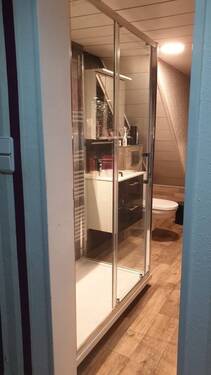 Bad 1 mit Dusche - 8 Zimmer Reihenmittelhaus zum Kaufen in Bad Gandersheim