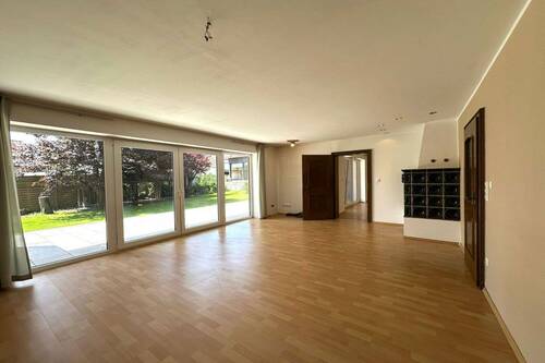 UG Wohnzimmer - 