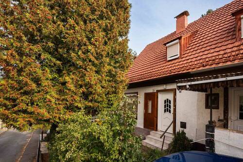 Gebäudeansicht - 4 Zimmer Doppelhaushälfte in Jena