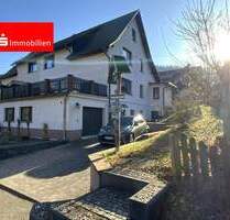 Großzügige Doppelhaushälfte mit Einliegerwohnung - Sitzendorf