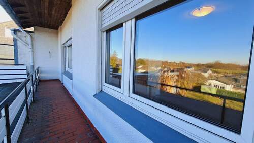 Balkon Wohnzimmer - Einfamilienhaus mit 136,00 m&sup2; in Wermelskirchen zum Kaufen