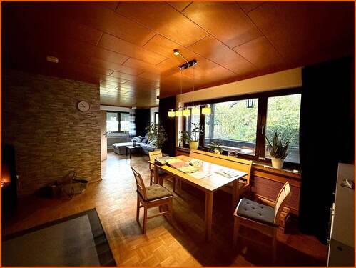 Essbereich - 8 Zimmer Einfamilienhaus in Viechtach