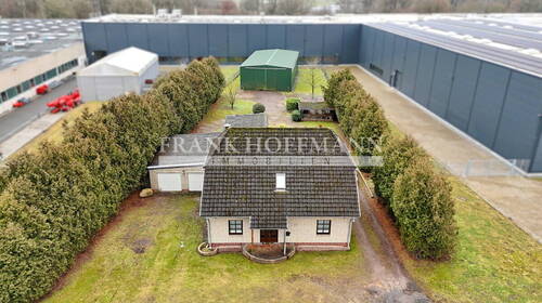 V10582 Außenansicht 1 - 5 Zimmer Einfamilienhaus zum Kaufen in Bad Oldesloe