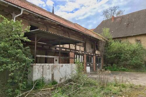 Rechter Seitenflügel_Seite zum Gemeindehaus - 