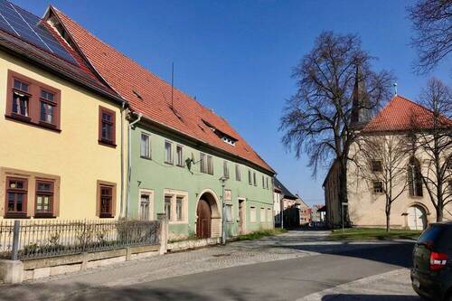 Vierseitenhof an der Kirche - 