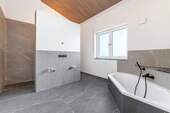 Badezimmer (EG) - 