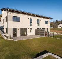 Neubau-Doppelhaushälfte in Walderbach - energieeffizient, modern, hochwertig!