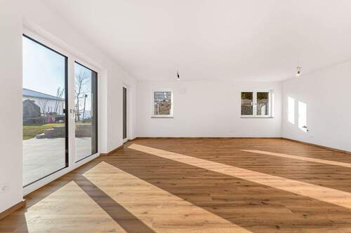 Kochen/Essen/Wohnen (UG) - 5 Zimmer Doppelhaushälfte in Walderbach