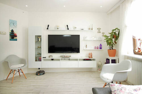 Wohnzimmer - 3 Zimmer Etagenwohnung in Stuttgart