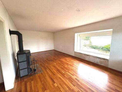 Wohnzimmer - 9 Zimmer Einfamilienhaus in Hückelhoven