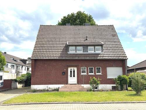 Straßenfront mit Vorgarten - Einfamilienhaus mit 175,00 m² in Hückelhoven zum Kaufen