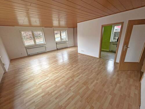 Whg. EG, Wohn-Esszimmer - Mehrfamilienhaus, Wohnhaus mit 170,00 m&sup2; in Marktschorgast zum Kaufen