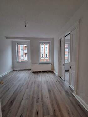 Zimmer - 3 Zimmer Etagenwohnung zur Miete in Kiel