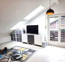 Super schicke, fast neue, 1,5 Zimmer Dachgeschoss-Wohnung mit viel Charme, Licht und Luft! - Großkarolinenfeld