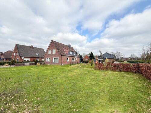 Vogelperspektive Überblick II - 7 Zimmer Einfamilienhaus zum Kaufen in Aurich / Plaggenburg