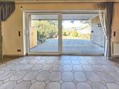 Zugang zur teilüberdachten Terrasse - 