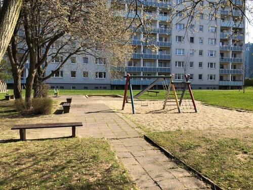 Hausansicht - Etagenwohnung mit 44,70 m² in Chemnitz zur Miete