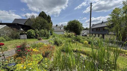 Gartenparadies - 7 Zimmer Einfamilienhaus zum Kaufen in Sohland