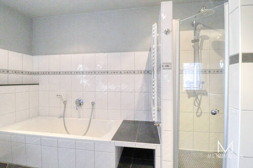 Badezimmer Wohnung OG - 