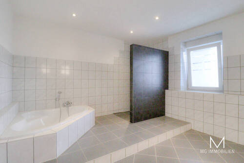 Badezimmer Wohnung EG - 