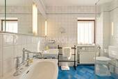 Badezimmer im EG(KI generiert Sommer) - 