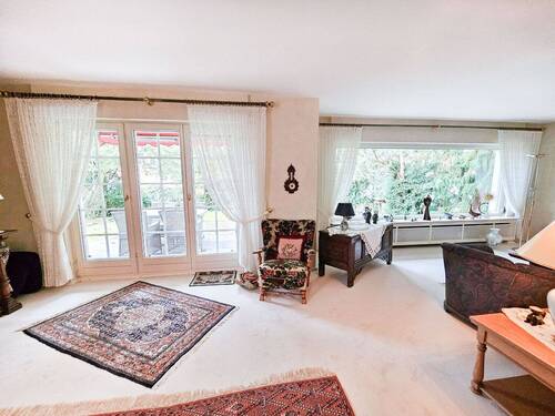 Wohn - und Esszimmer - 5 Zimmer Mehrfamilienhaus, Wohnhaus in Leverkusen