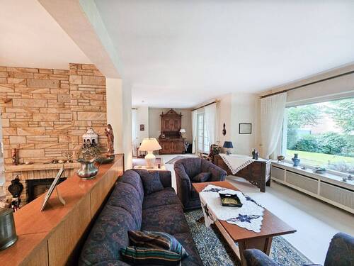 Wohn- und Esszimmer - Mehrfamilienhaus, Wohnhaus mit 193,00 m&sup2; in Leverkusen zum Kaufen