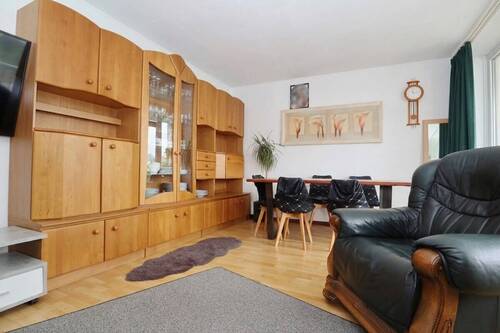 Wohn und Esszimmer (KI) - 