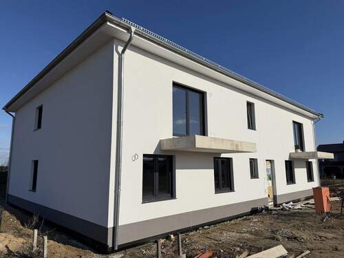 Außenansicht Vorderseite - Etagenwohnung mit 99,00 m&sup2; in Velpke zum Kaufen