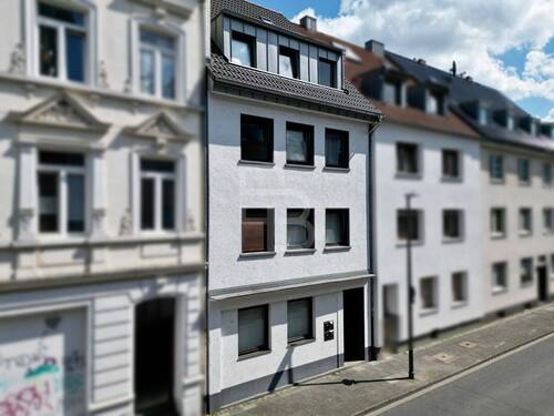 Frei werdendes MFH! - 8 Zimmer Mehrfamilienhaus, Wohnhaus zum Kaufen in Köln
