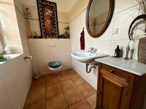 Vorderhaus - EG - Gäste-WC - 