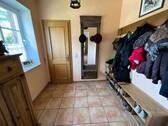 Vorderhaus - Garderobe - 