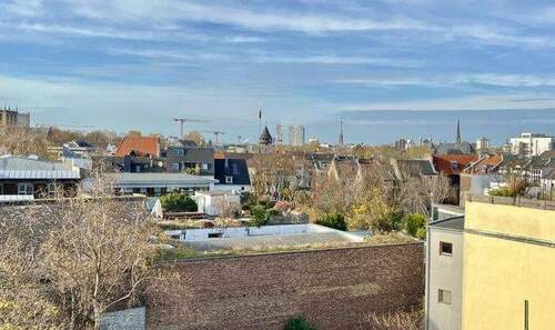 Weitblick - 3 Zimmer Etagenwohnung in Köln