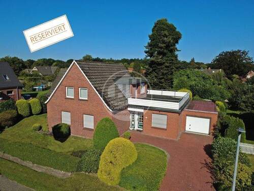 Vorderansicht - Glücksgriff: Haus in Top-Lage mit viel Potenzial