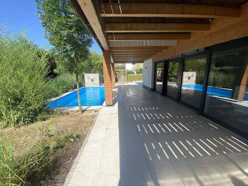 Terrasse/Pool - Etagenwohnung mit 155,50 m&sup2; in Emertsham zur Miete