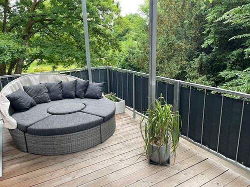 großer Balkon, Zugang vom Wohnbereich - 