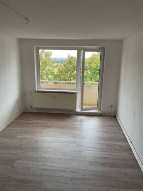 Raum_Wohnzimmer - 3-Raum-Wohnung in Gützkow - 400,00&nbsp;EUR Kaltmiete, ca.&nbsp; 62,00&nbsp;m&sup2;&nbsp;Wohnfl&auml;che