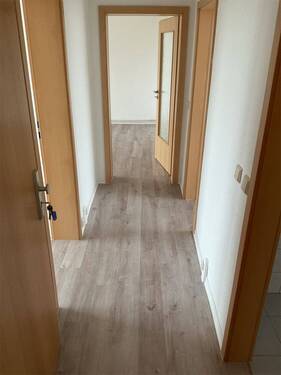 Raum_Flur - 3 Zimmer Etagenwohnung in Gützkow