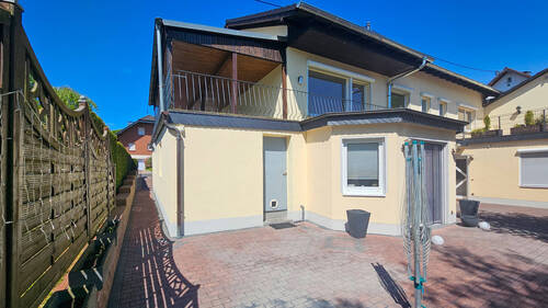 Terrasse - 6 Zimmer Mehrfamilienhaus, Wohnhaus in Eitorf