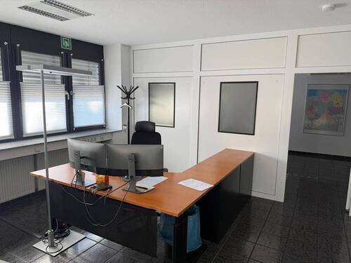 Bürotrakt EG - 
